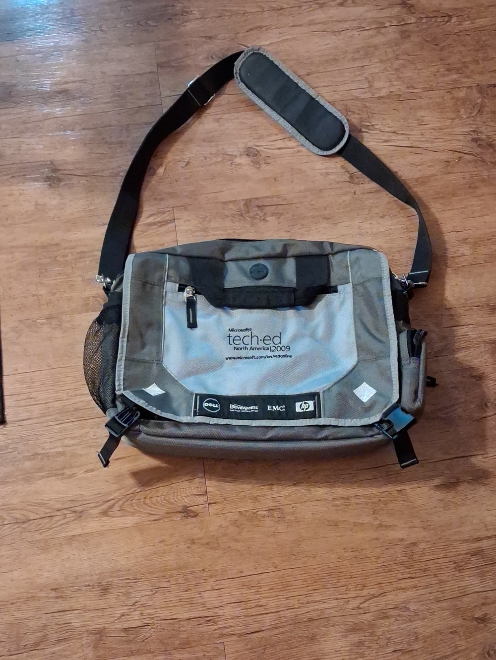 Microsoft Tech·Ed Green/Black Messenger Bag - Men
